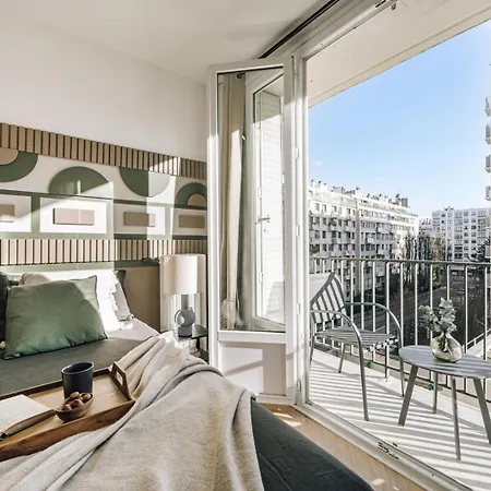 Aksu - 3 Et Balcon à Beaugrenelle Parigi