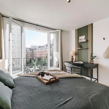 Aksu - 3 Et Balcon à Beaugrenelle * Parigi